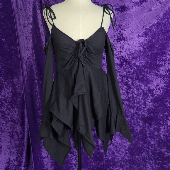 Current Mood Black Asymmetrical Babydoll Mini Dress Medium Cold Shoulder - Picture 1 of 5